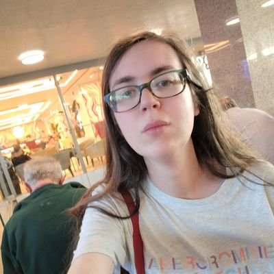 My name is Claire and my pronouns are They/she (in Dutch and German). Also He/him in Hungarian.