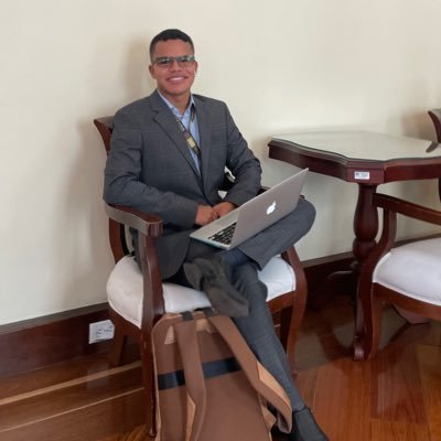 MatheoDager's profile picture. Soledeño, de la Tierra de la butifarra y el merecumbé 🇨🇴, Ser Humano en formación cada día de mi existencia y futuro abogado  @UExternado📚⚖️