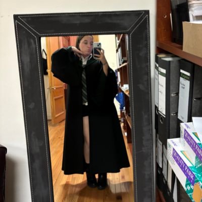 lu_fernez's profile picture. heartbroken ✨