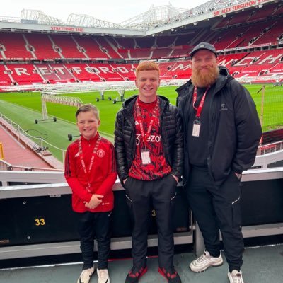 mufc family,dedicated music follower,scooterist,golfer