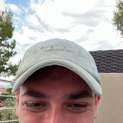 ichjsan's profile picture. digital diary & creativity in my own way . 27 🔋📓