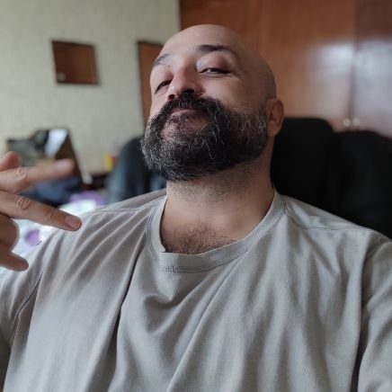 Pelón-Peludo-Panzón- Coqueto.
https://t.co/9Wmj2o2HWv