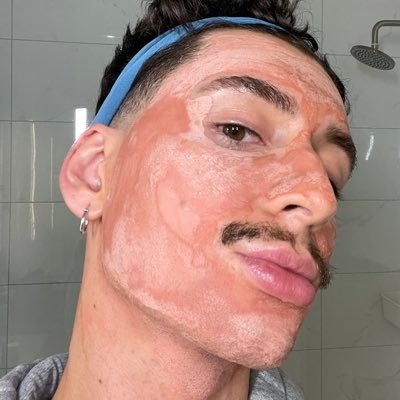 🧖🏽 esthetician featured in @rollingstone + @skincare tiktok + insta: @howtohydrate 📲