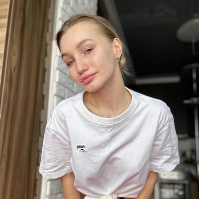miła i delikatna kotka😻 A mój charakterek pokazuje gdzie indzie🫢👇