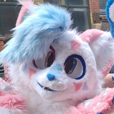 danny✨25✨they/he 🏳️⚧️✨white✨ grad (CMHC) student, explorers of sky enjoyer, fursuiter, playwright, dungeon master, amateur artist.✨