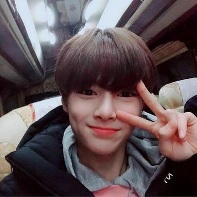 sweetntngg's profile picture. lesbiana en busca de un amor bonito 😢 (interesadas al dm)