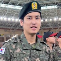 ๐ (@flowerezra103) 's Twitter Profile