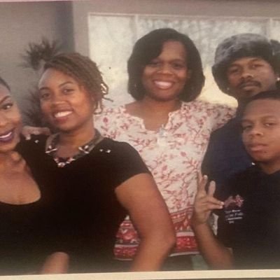 GO TO THERAPY, BLACK MAN 🫂! I ❤️ Cinnabon! #BLM #CLIPPERNATION #LetsGoDodgers #ALLMONEYIN🏁 #SKOL #LLMD🥋 #SWS🌻