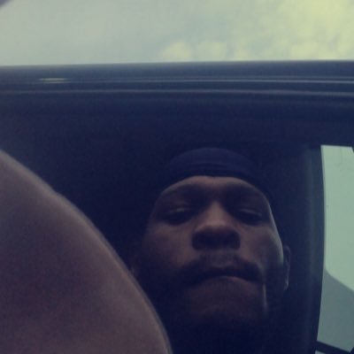 SamuelRichards_'s profile picture. Godly. Wordsmith. Melancholy. שה' יברך את מעשה ידינו