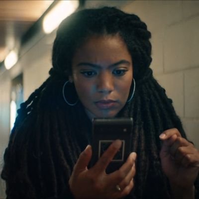 nyash_mellow's profile picture. Ambivert ,and a sapiosexual🧠
Poet...✍️
song writer .
 🍂Just like Death 🌚I don't happen twice..✌️Welcome to my diary of random thoughts fellow twitter user.🍁