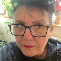 Debbie Ward 💙❤️💛🖤 (@marriedtoprint) 's Twitter Profile