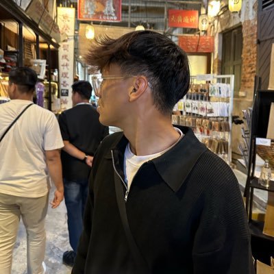 mustaqin_'s profile picture. 