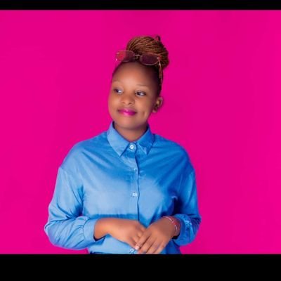 mainapretty's profile picture. Business girl