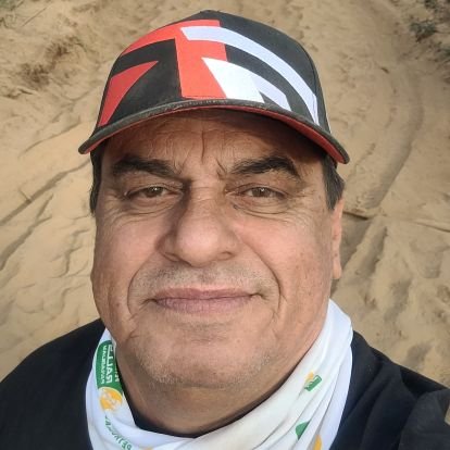 Me gusta todo lo relacionado al deporte motor. Pesca, viajes, aventuras.