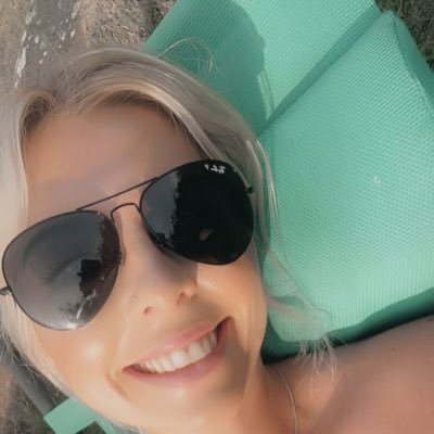 Candyrose347328's profile picture. 34 years old single lady living in New York City 🏙 no kids. I don’t smoke or do drugs. I love watching WWE, Pittsburgh Steelers and I love fishing 🎣