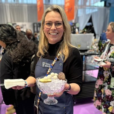 Bubble lover | wining & dining | experience | Amsterdam | Time to Sparkle | Sparkling wine & champagne specialist (certified) | Crémant importeur