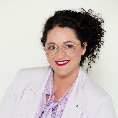 I am Tulsa Oklahoma's influential branding photographer. I help high achieving women stand out in their marketing images and videos.