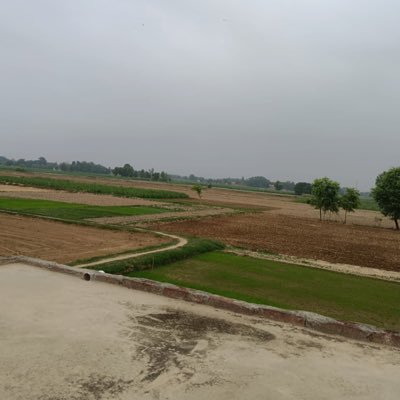 hamesh midhate khairul anam mai guzre, duwa hai umar daroodo salam mai guzre,