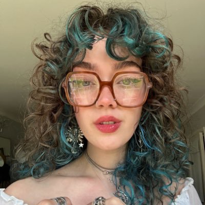 。° 。 ☆ ⋆ Cat mom🌛✨ ♍️♋️♐️