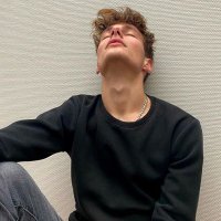 e (@boraninkii) 's Twitter Profile