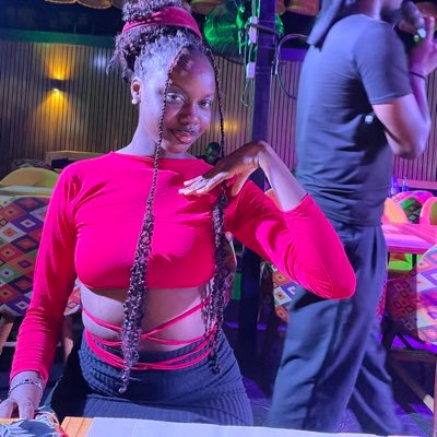 Beauty creator |https://t.co/vQNe054xDF | Geographer & envtl.Manager | Licensed cabin crew✨|Model | Feminist🧍🏽♀️