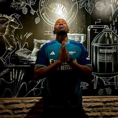 nicolasng_'s profile picture. No Human is Limited~ The GOAT Eliud Kipchoge | Construction 👷🏽‍♂️🚧 | cyclist 🚴‍♂️💨 | Ultra runner 🏃🏽‍♂️ | Fail small, not big | Team RedBull 🏎