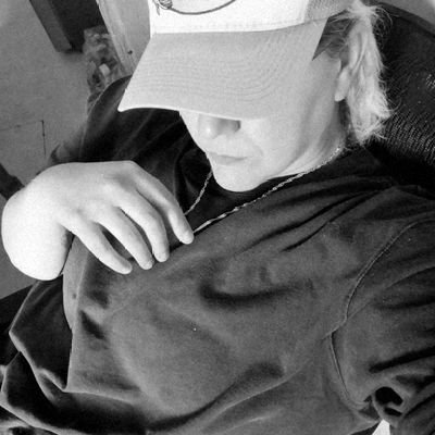 christinebell22's profile picture. Professional St.Bernard wrangler