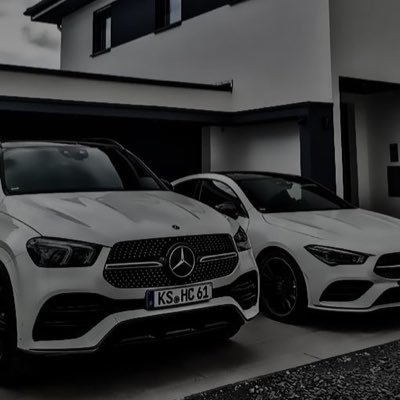 Zlp09's profile picture. Étudiant en informatique 🇹🇬 🏖🎊🎊 #danse #musique #sortie #codage #programmation #Dieu #Jesus #football #bascketball