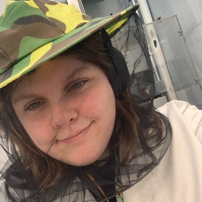PhD student @sheffielduni ,: Plant scent and Pollination // @granthamcsf scholar // plant science convert // environmentalist // will spam bug pics!!! 🌱🌿 //