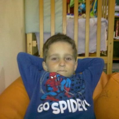 apmbtw's profile picture. 