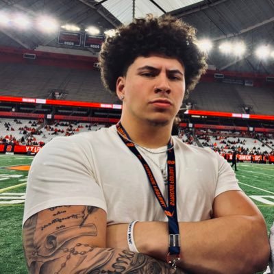 PA Post Grad, 25’| 4⭐️ RB | Slot 4.5 40 | 3.5GPA | 37”Vert | 10’ BJ | 225 x 22 | 4.18 5-10-5 | 545 squat | Sal.Capria@icloud.com Blue-Grey ALL-AMERICAN 🇺🇸