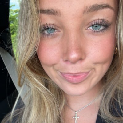 maddie2e's profile picture. Psalms 3:3