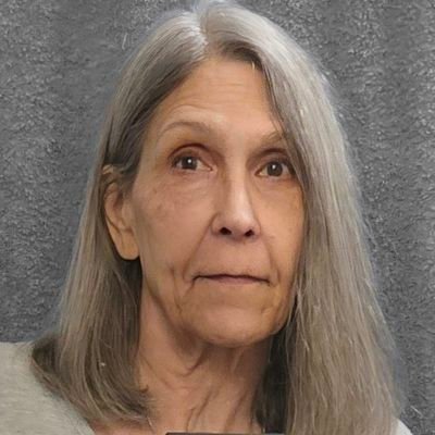 98hdfxdwg's profile picture. Harris/Walz for Democracy 
#NeverForgetJanuary6th
Arrest Complicit Congressmen
Impeach SCOTUS 6                  #1Mimi ☮️&💜 She/Her🌈Ally
💙BlueCrew