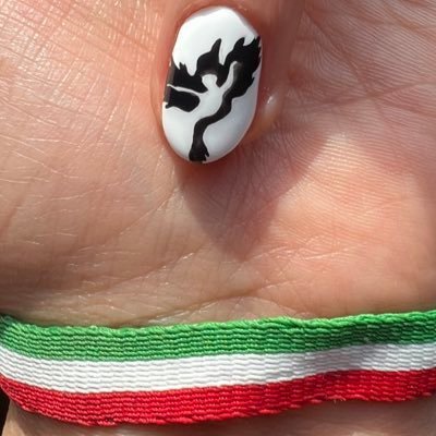 ZanZendegi2201's profile picture. Don't get tired of helping others. You will be rewarded when the time is right, if you don't give up #زن_زندگی_آزادی #مهسا_امینی #آرمیتا_گراوند