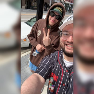 B_Ren95's profile picture. 1/2 of @highelevation1 My goal is to be remembered for something great in life. Check out the famous people I’ve met https://t.co/vdkbRSZ5lY