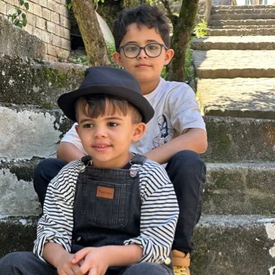 اخدمكم هنا فيما يخص نظام العمل السعودي والقضايا العمالية والموارد البشرية . مستشار عمالي غير منتسب لأي ادارة حكومية