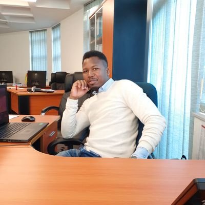 uNqubekoo's profile picture. 