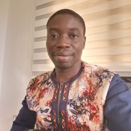 AgbotiAkoete's profile picture. Logo & Brand Designer
Je créé des visuels qui captivent et des logos qui racontent votre histoire.