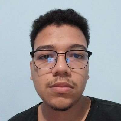 21tevo's profile picture. Estudante Computeiro