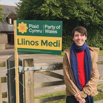 Swyddog Ymgyrchu Plaid Pride Campaigns Officer -
Swyddog Ryngwladol Plaid Ifanc International Officer. UNPO Youth Coordinator. YEN Integration working group