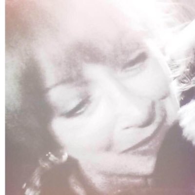 Sophie0923j's profile picture. 🥳Im a happy great granma!  👍🏻Hello there!  🤗
Looking for friends.🤩
I just started this so be easy on me. I’m totally ignorant on technology!👋