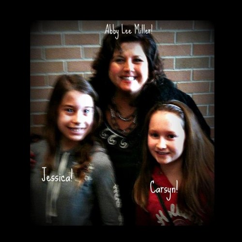 BroadwayGirl123's profile picture. I can't describe myself in just 160 characters, sorry tweeters! ;)