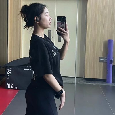 mariedescamps2's profile picture. I am a girl from Malaysia, now living in Los Angeles. I am cheerful and lively, have rich professional knowledge, independent thinking ability, and enjoy intera