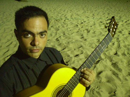 The goal of my life is to spread the art of flamenco guitar
through the use of innovative  technology