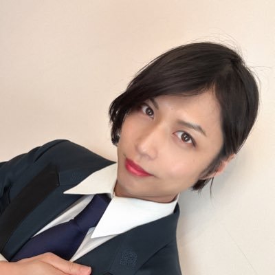 シャブラン神楽坂 公演『ENDLEES 美しい闇 』『夢幻語』オバケン 『スケアリスト』『顕現III』『ミンナのウタ』『ナイトメアランド』に出演した岩崎孝次 専用アカウントです。俳優、声優として活動中。本アカウントは↓