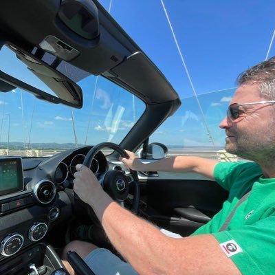 StevieKitten's profile picture. MCFC and GNE fan. Keen but crap cyclist and kicker of footballs.