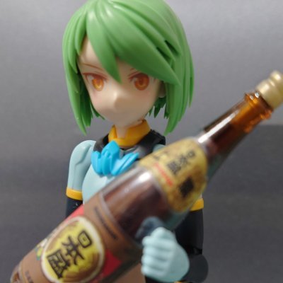 素組&筆塗りの雑食モデラー。制作ペースは遅いです。分家のため、本家との兼ね合いで何も制作していないかのような時期があります。主ジャンルはハセガワ。また、ポストするときの気持ちをアイコンの女子で表現したりします。
よろしくお願いします。