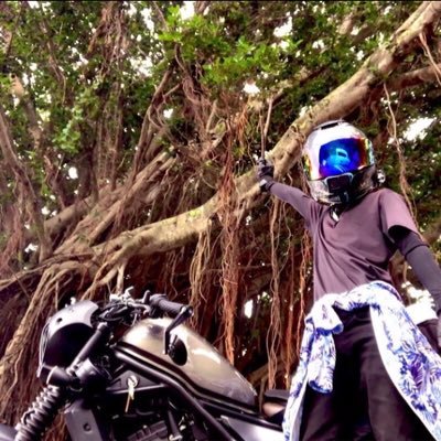 Akumaryu1031's profile picture. 山口→福岡→東京→大阪。関西勢集合。バイク乗り(レブル250 → インディアン スカウトボバー1250)。クーゲル(スプラ3)しか勝たん。空白ごっこ/ずとまよ/DUSTCELL/Empty old City/獅子志司/なるみや/9LANA 他にもエモい系あったら教えて下さい