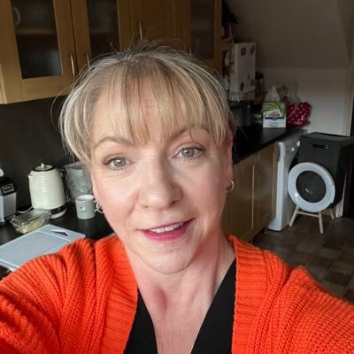 Accountant by day, superhero by night #TerribleMother and #BadNana 👍 revelling in being #NanaSue to my beautiful grandkids 😍 Springsteen forever😎 she/her