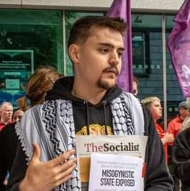 Irish Marxist, @SocialistParty activist. Has three nipples, pretends to speak French and can name every Roman Emperor
@chekayourself.bsky.social